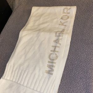 brand new Michael Kors scarf